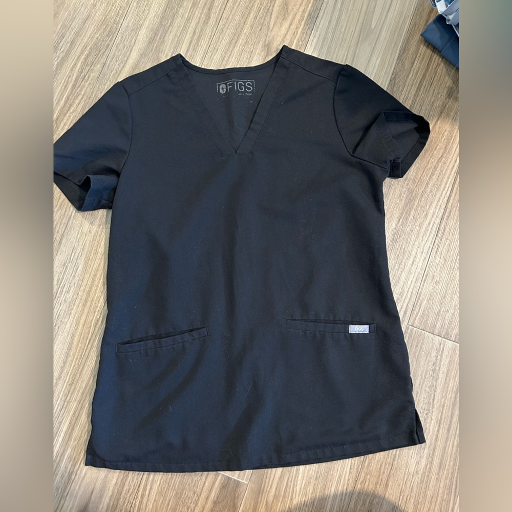 Figs Classic Black Scrub Top